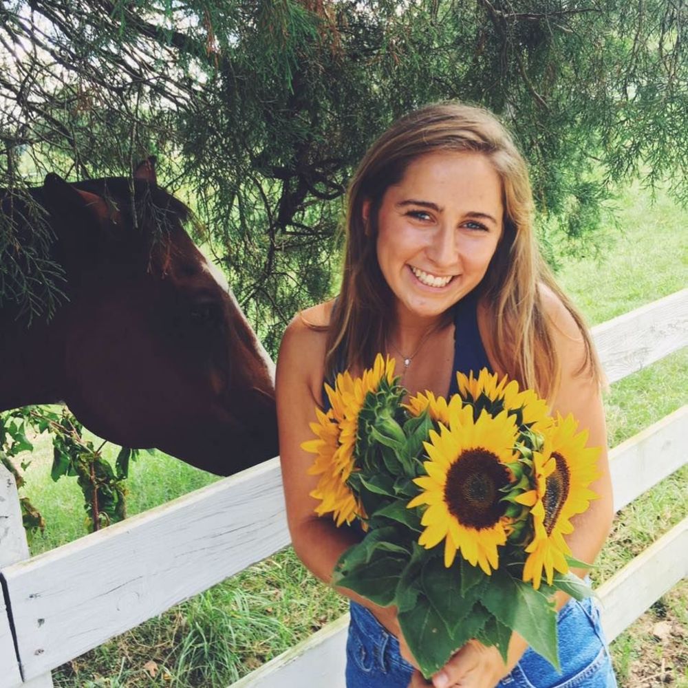 Meet your Posher, Hannah